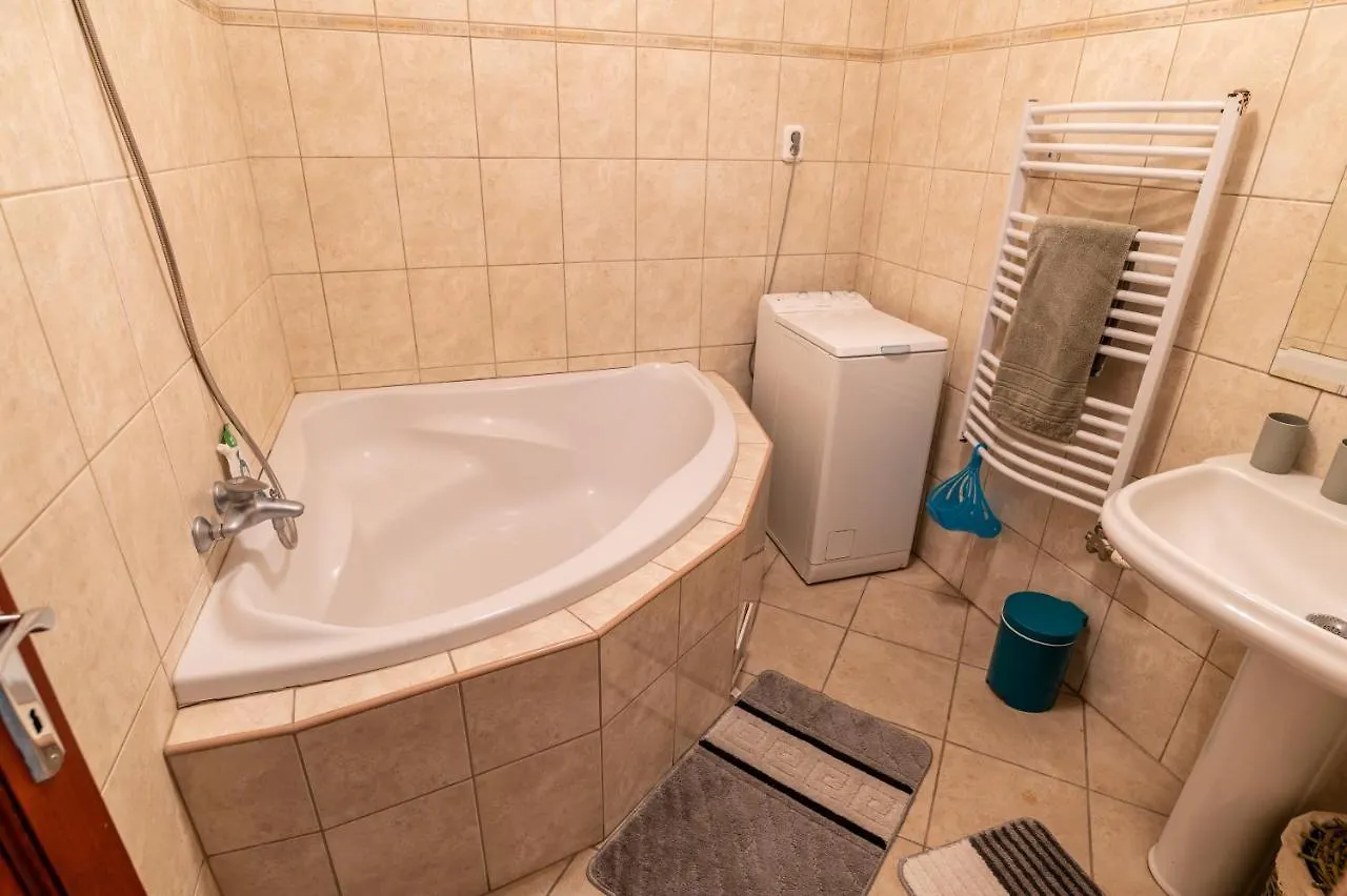 Elite Center Apartman Szeged Apartment